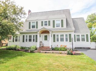 13 Eastern Pkwy, Auburn, NY 13021