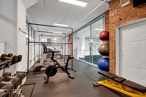 Rented by CORE | media 78