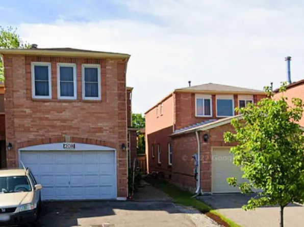 208 Roxanne Cres, Toronto, ON M1V 4G3