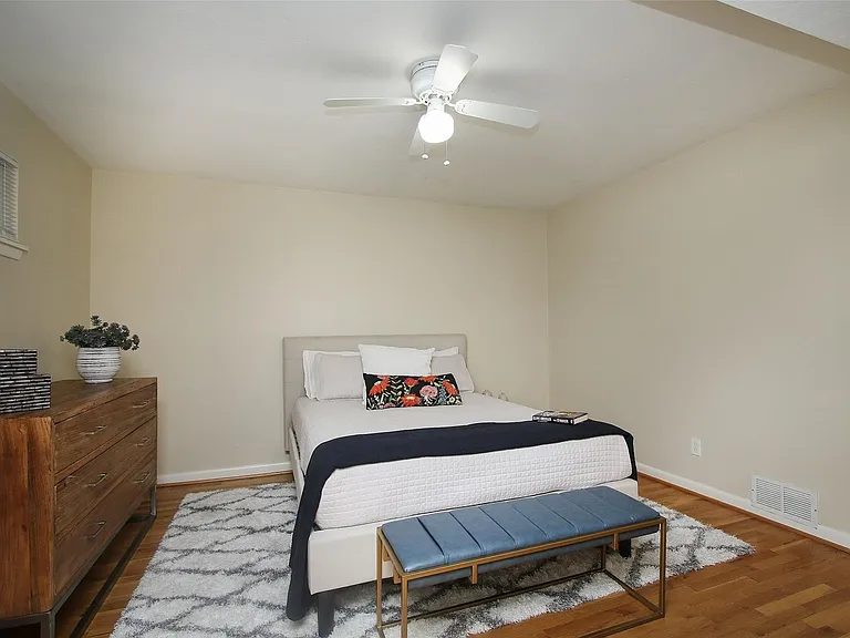 2208 Morse St #6 — Photo 13