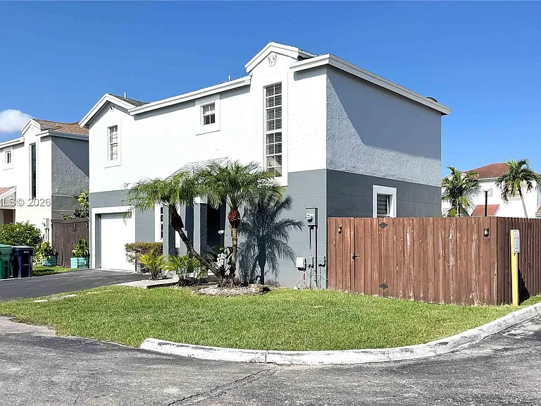 9044 SW 148th Ct #148 — Photo 2