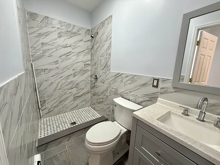 20 Jefferson Ave #2L — Photo 5