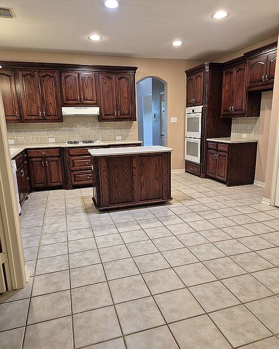 Kitchen from breakfast nook