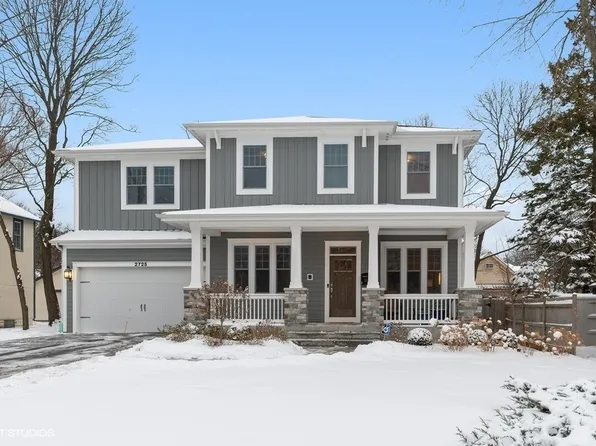 2725 Fort Sheridan Ave, Highland Park, IL 60035