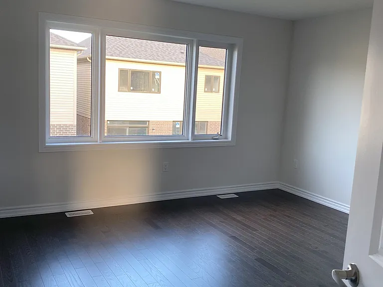 48 Prudhoe Ter — Photo 16