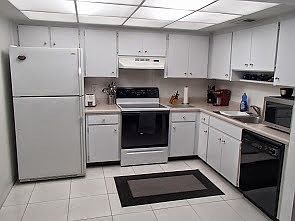 4th image of 3713 Pine Cone Cir