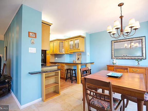 5th image of 3600 Conshohocken Ave APT 210