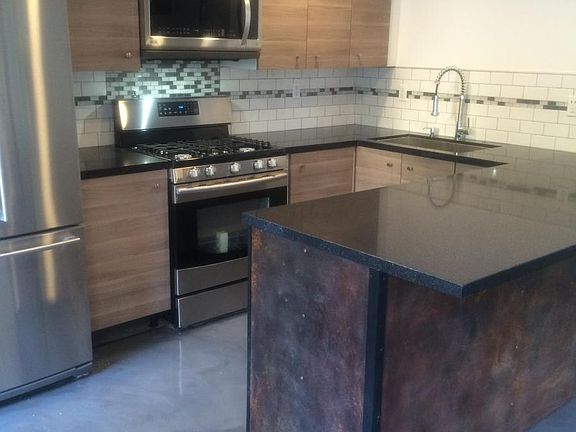 4th image of 2469 1/2 Cheremoya Ave