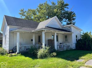 301 S Sycamore St, Gaston, IN 47342