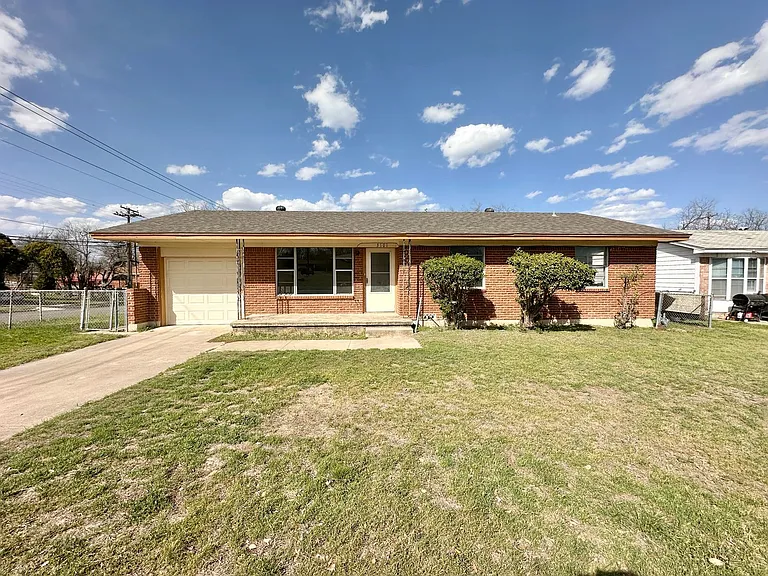 3101 Zephyr Rd — Photo 1
