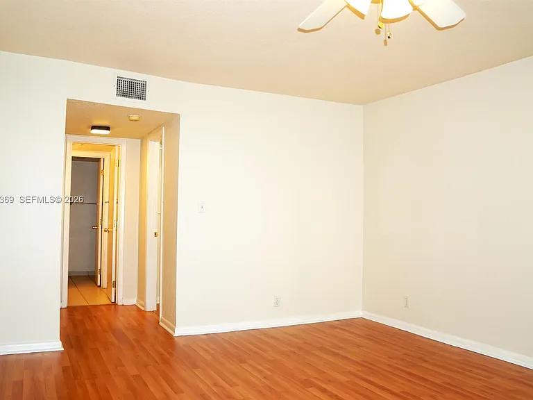 1900 Diana Dr #3E — Photo 13