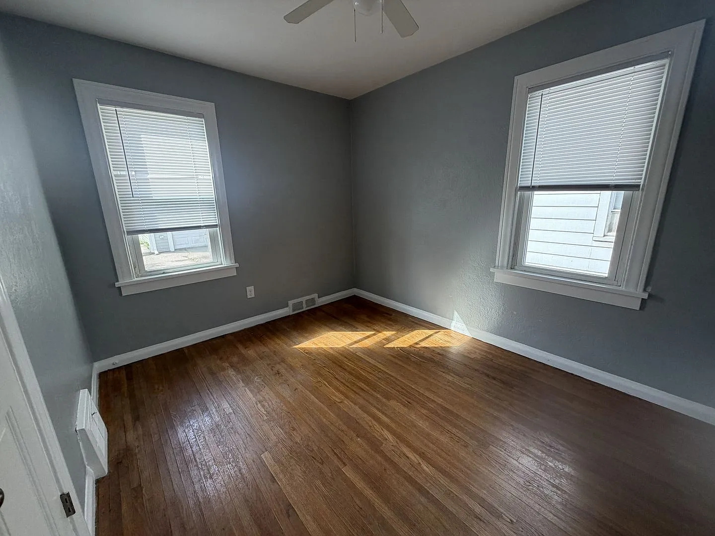 Charming 3-bedroom, 1-bath home in Toledo — Photo 4
