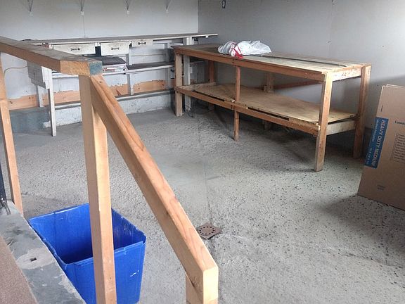 Attached garage to kitchen