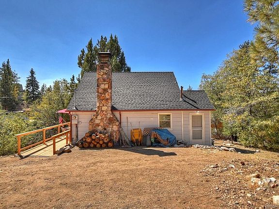 2nd image of 1138 Crags Ln