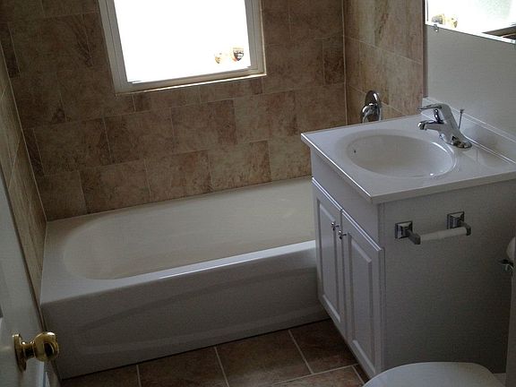 5th image of 1546 Wentworth Ave