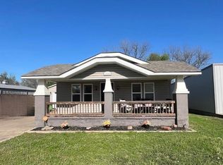 1216 N Jim Thorpe Blvd, Prague, OK 74864