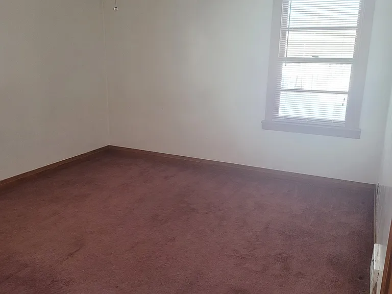 5330 Seneca St — Photo 31