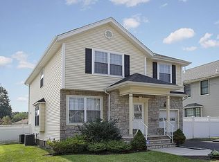 24-12 Raphael St, Fair Lawn, NJ 07410