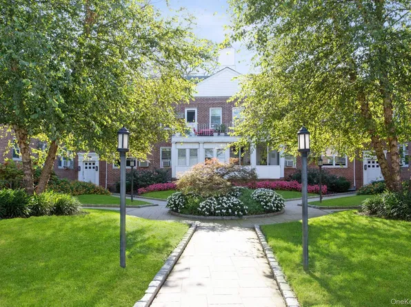 1385 Broadway #A-34, Hewlett, NY 11577