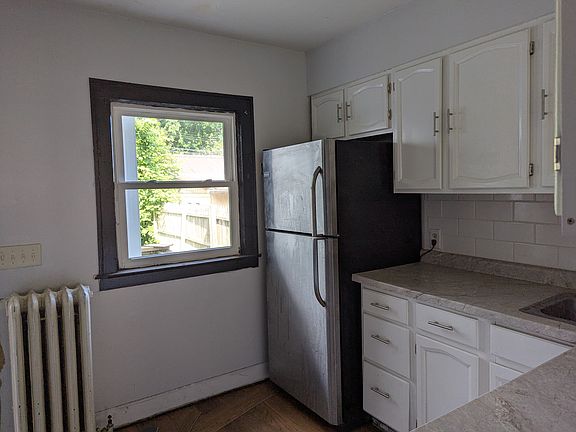 2nd image of 3739 Lyndale Ave N