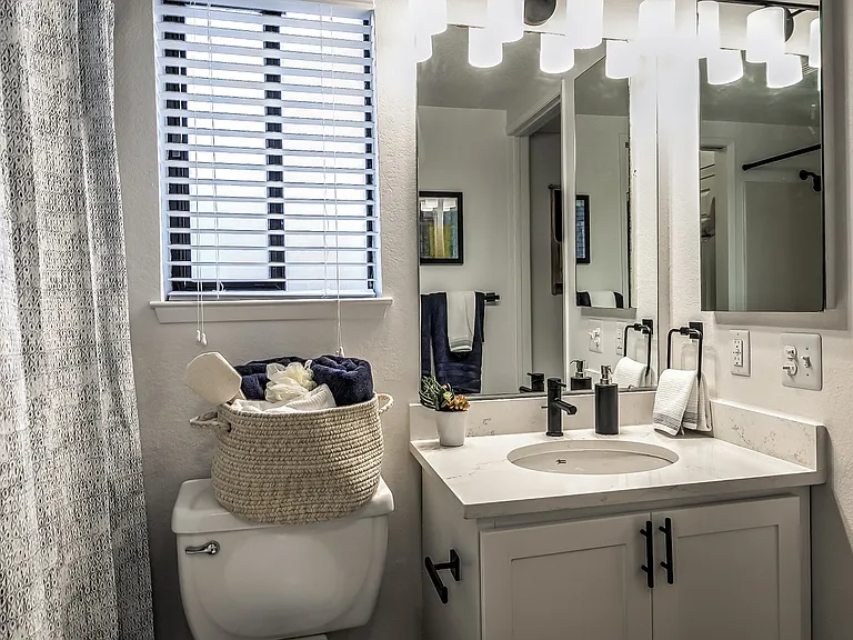 Reedhouse Apartments — Photo 9