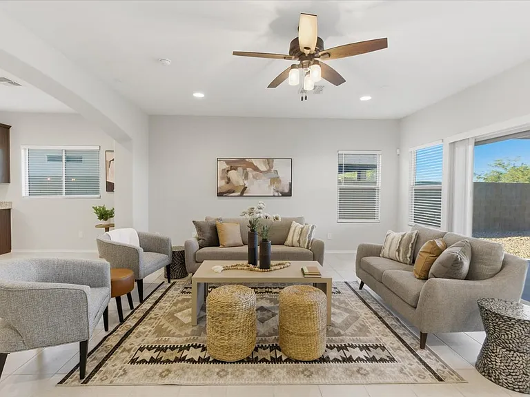 3745 N Astoria Dr — Photo 10