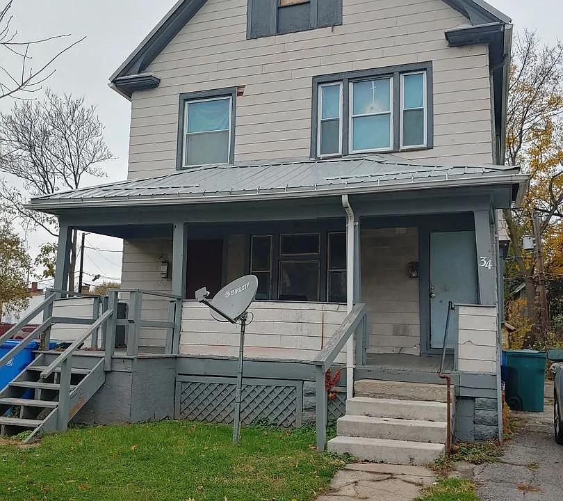 32-34 Trust St