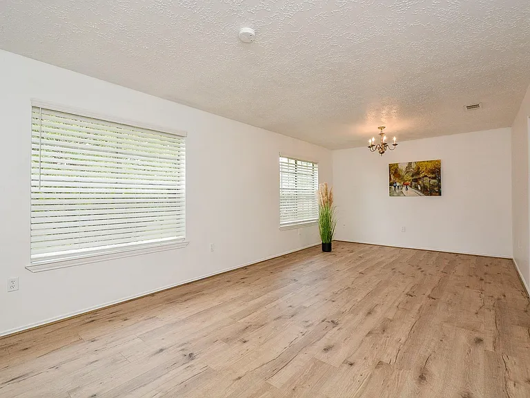 3315 Honey Creek Dr — Photo 6