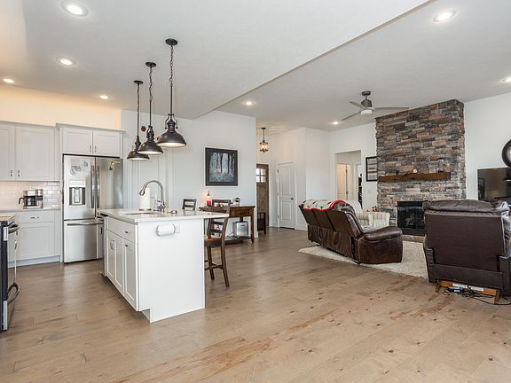 5th image of 2109 Buckhorn Road
