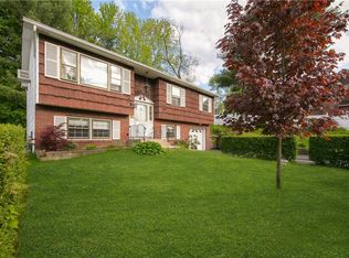 48 Lincoln St, Sloatsburg, NY 10974
