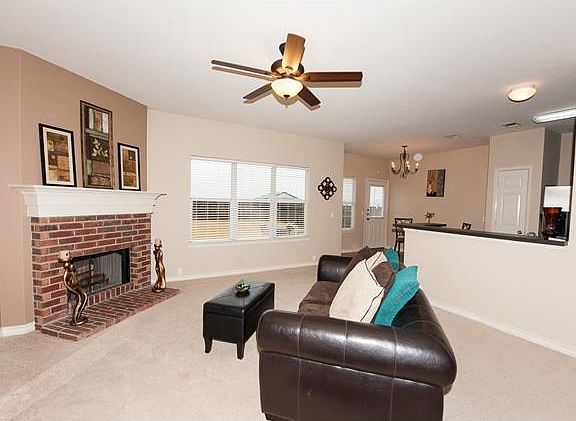 3rd image of 20813 Silverbell Ln