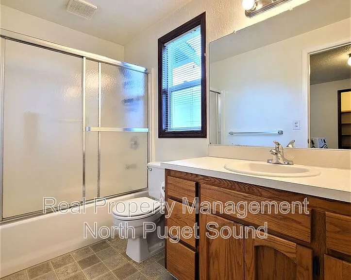 1421 Pine St #A — Photo 11