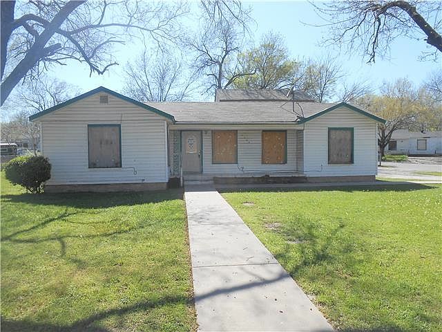 1st image of 5708 Forest Oaks Dr