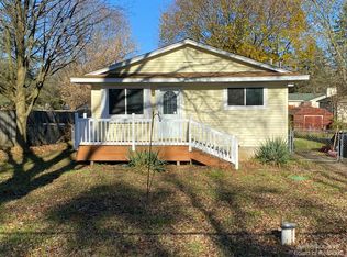 11869 Maxfield Blvd, Hartland, MI