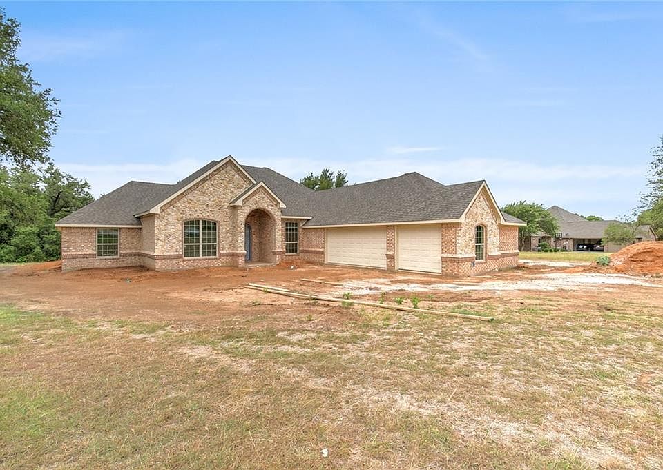 1st image of 1004 Lady Amber Ct
