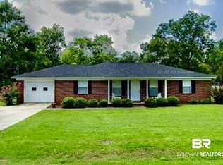 66 Forest Ave, Monroeville, AL 36460