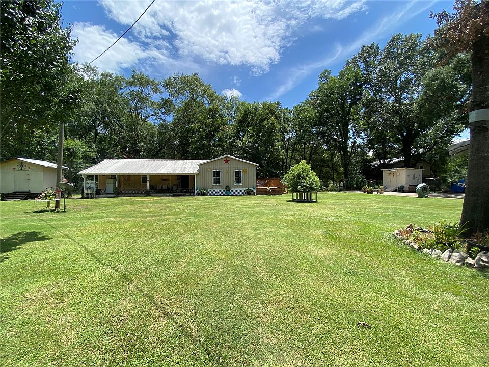 1st image of 400 Mudd St