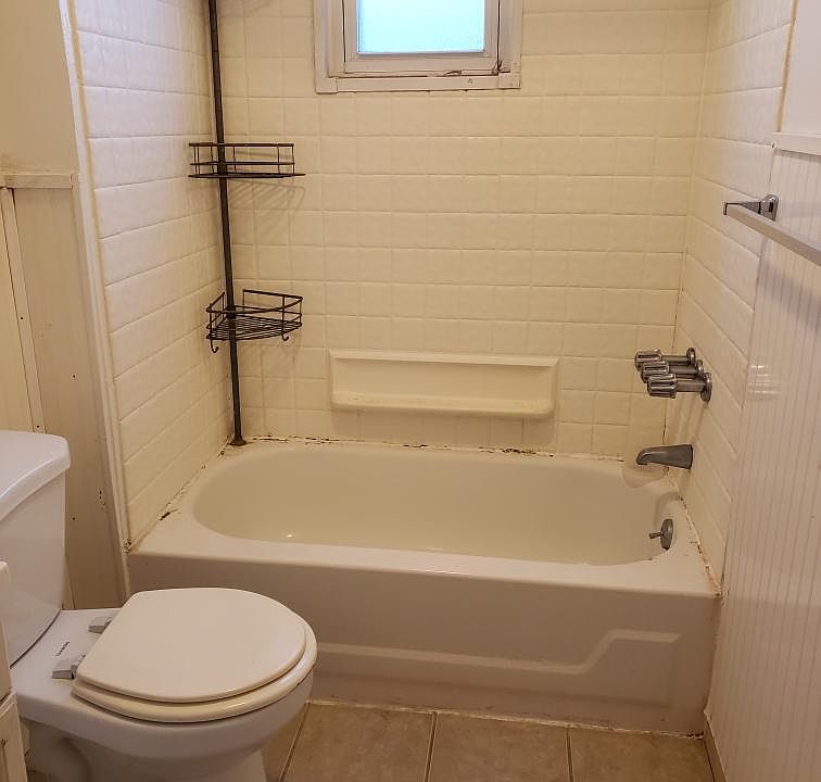 1st image of 12419 20th Ave Floor 2