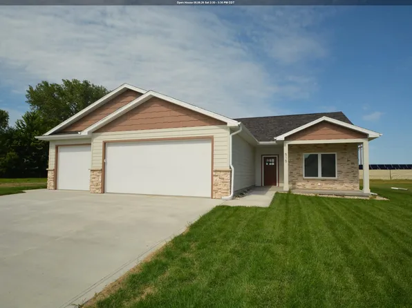 515 Zach Rd, Sergeant Bluff, IA 51054