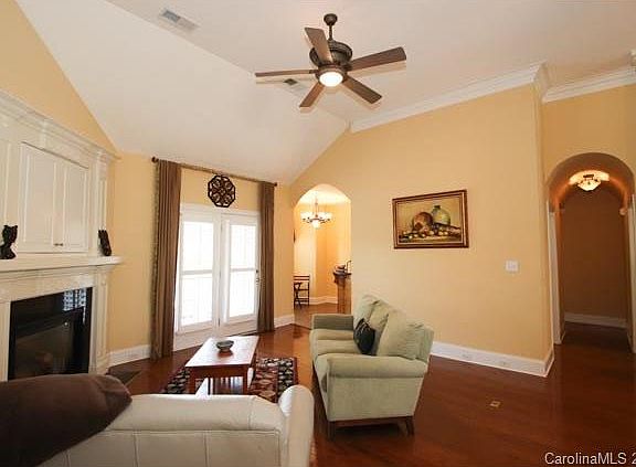 5th image of 2116 Pinefield Ct