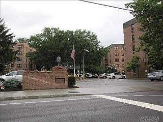 1st image of 2 Birchwood Ct APT 1E