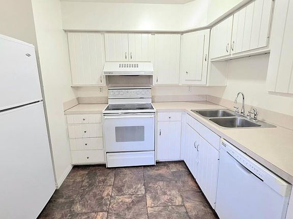 4th image of 3922 Lamplighter Way