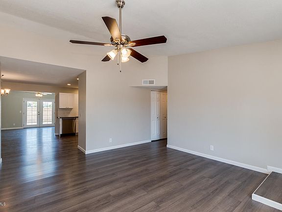 5th image of 3158 E Gable Cir
