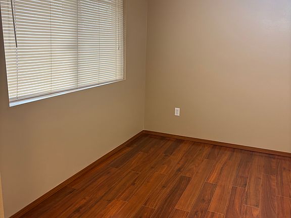 5th image of 20202 40th Ave E