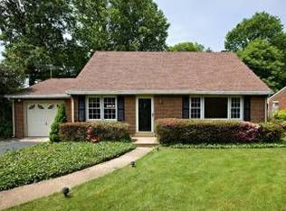 2208 Buckingham Rd, Wilmington, DE 19810