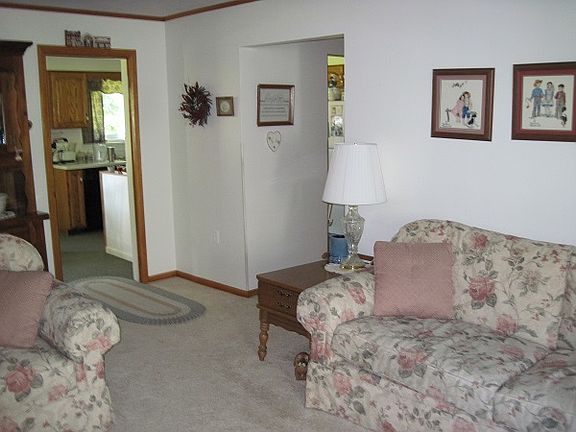 2nd image of 432 Linden St