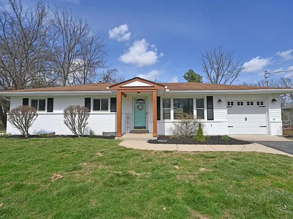 470 Blossom Ln, Cincinnati, OH 45244