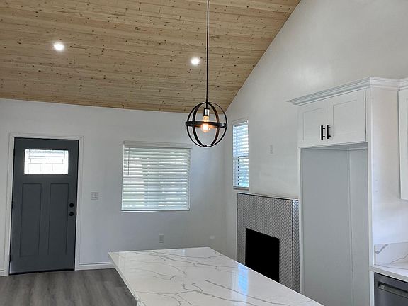 5th image of 1738 1/2 N Sierra Bonita Ave