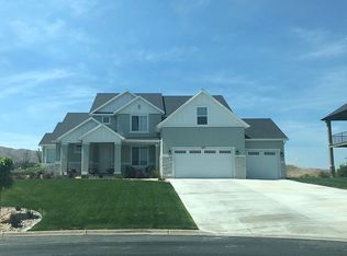 2127 S Cameron Dr, Saratoga Springs, UT 84045