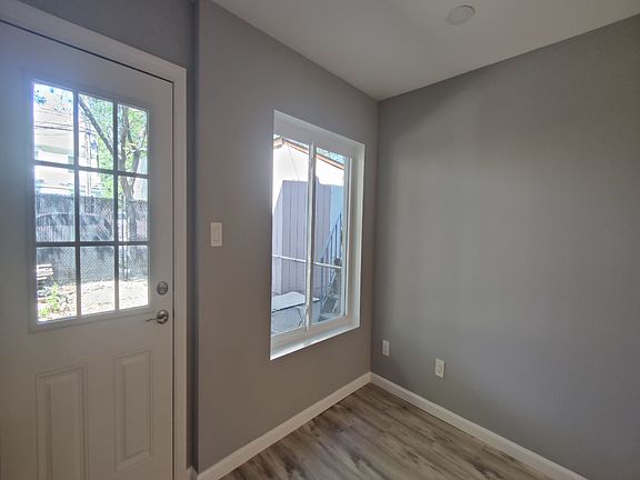 4th image of 242-19 Braddock Ave #1